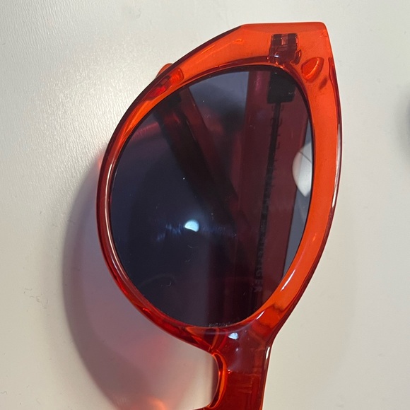 Tommy Hilfiger red sunglasses. - Picture 3 of 4